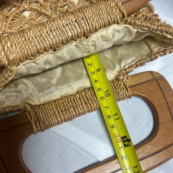 Vintage Macrame Wooden Rectangle Handle Purse 1970s 1980s Boho - Picture 7 of 11